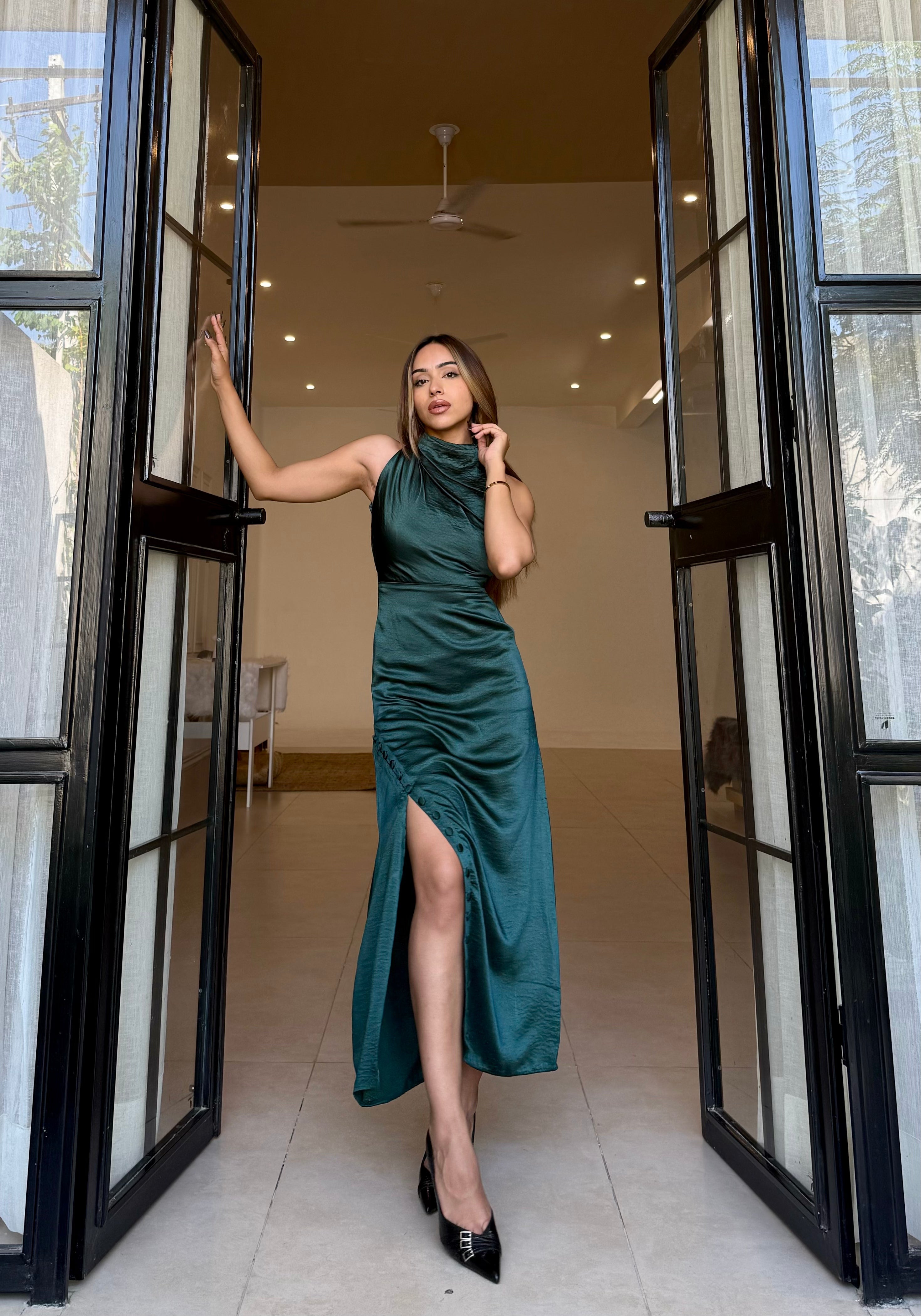 Vellora Teal Green Midi Dress