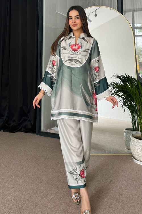 Minted Harmony Pakistani Kurta Set