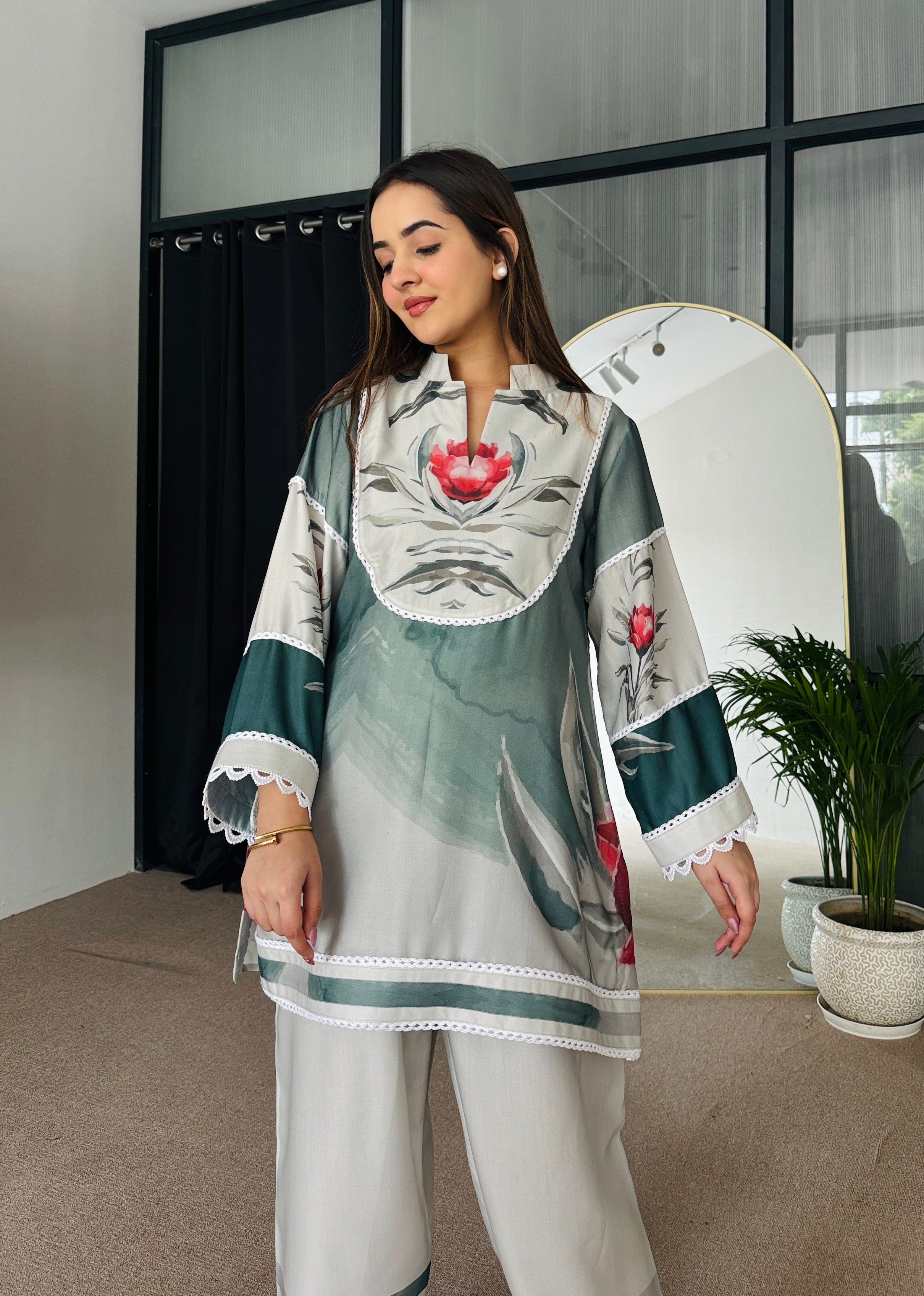 Minted Harmony Pakistani Kurta Set