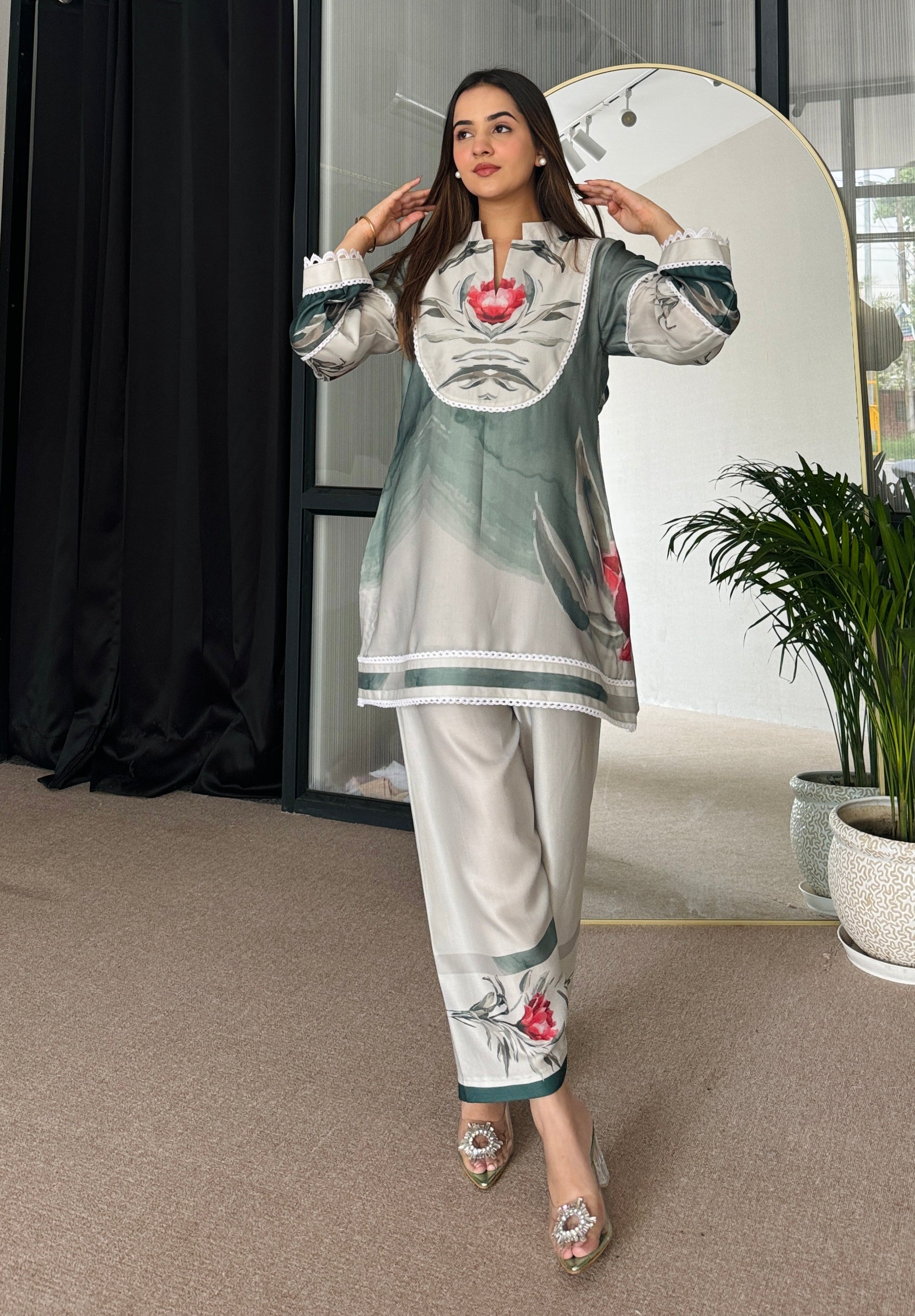 Minted Harmony Pakistani Kurta Set